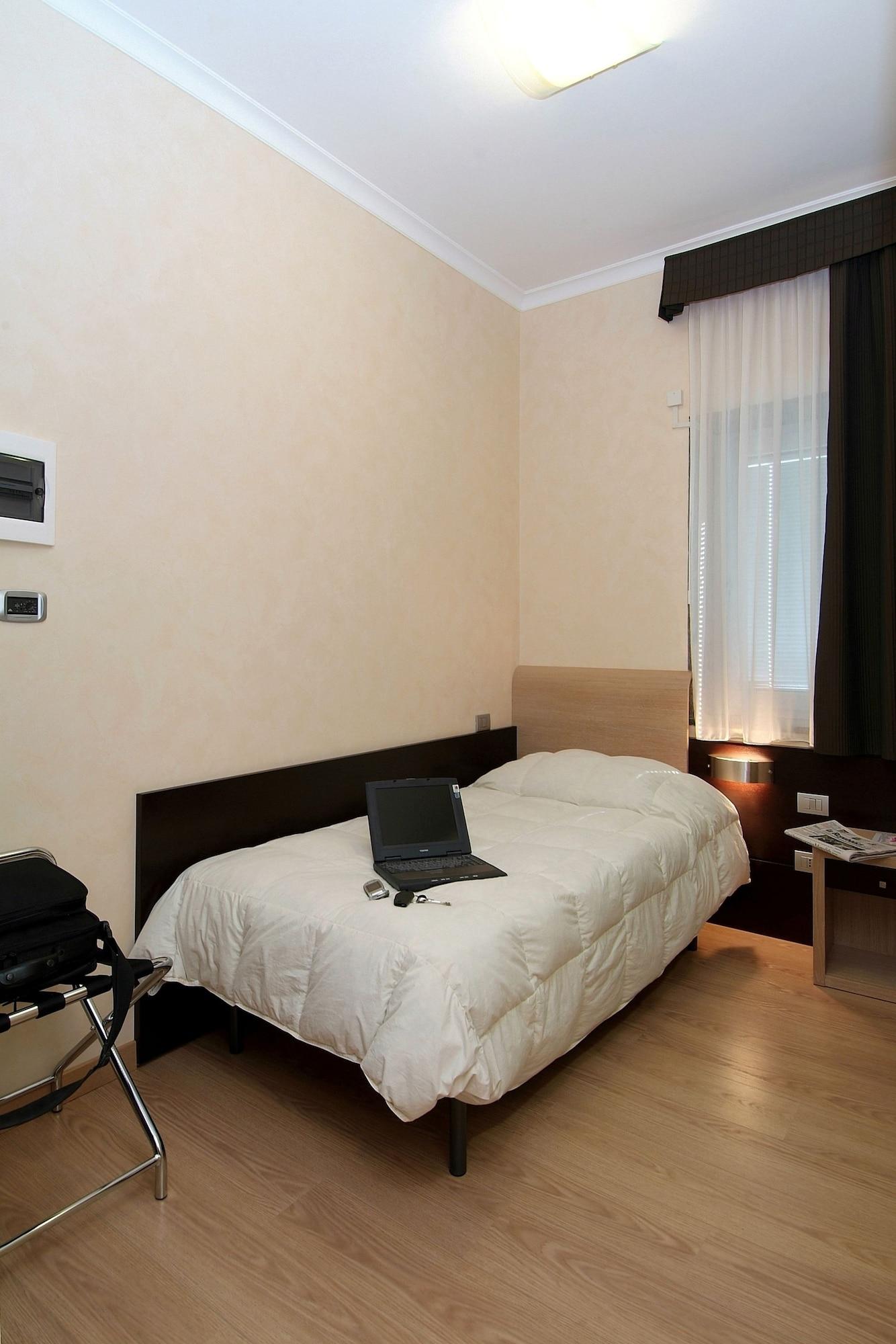 Eh Rome Airport Euro House Hotels Fiumicino Dış mekan fotoğraf
