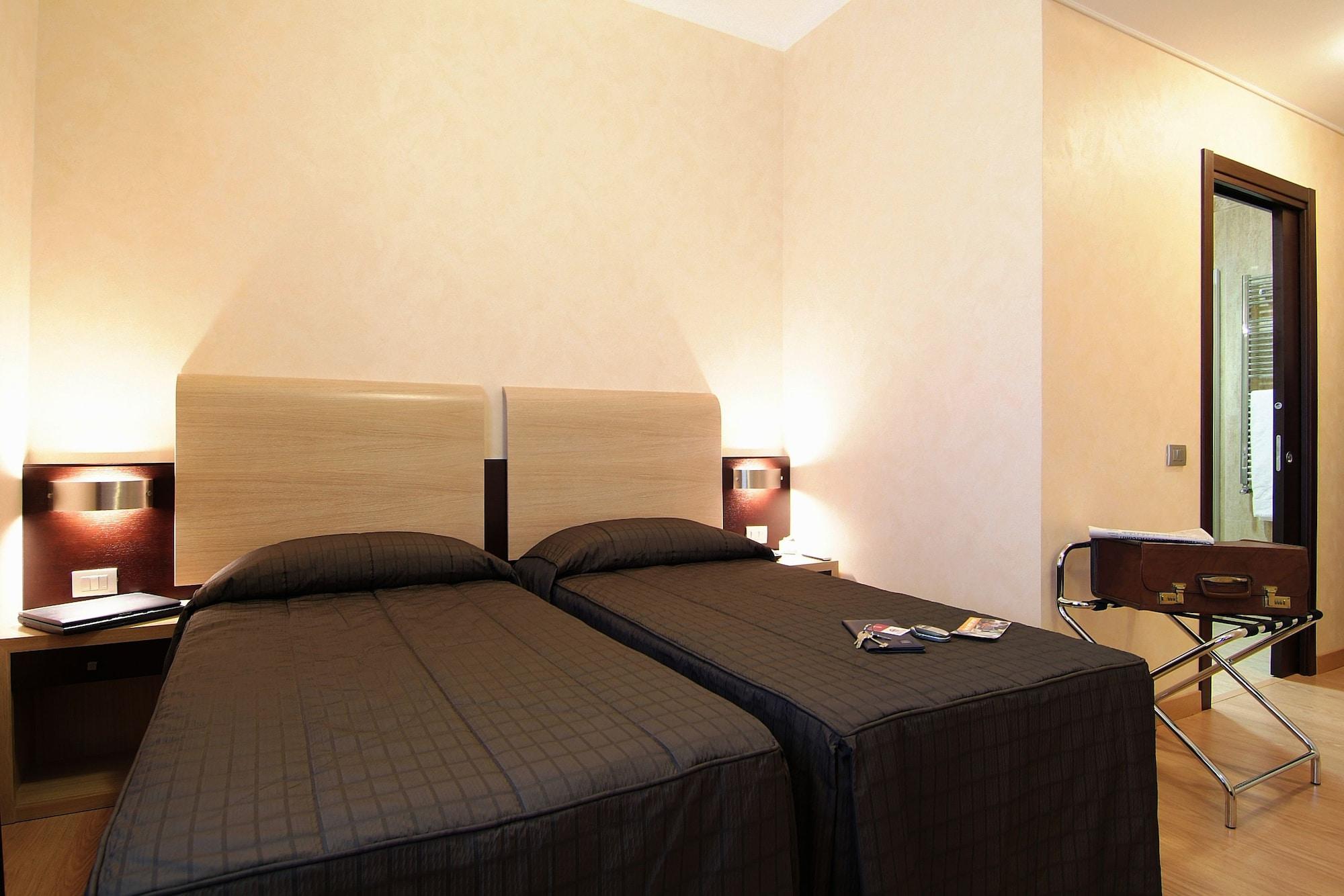 Eh Rome Airport Euro House Hotels Fiumicino Dış mekan fotoğraf