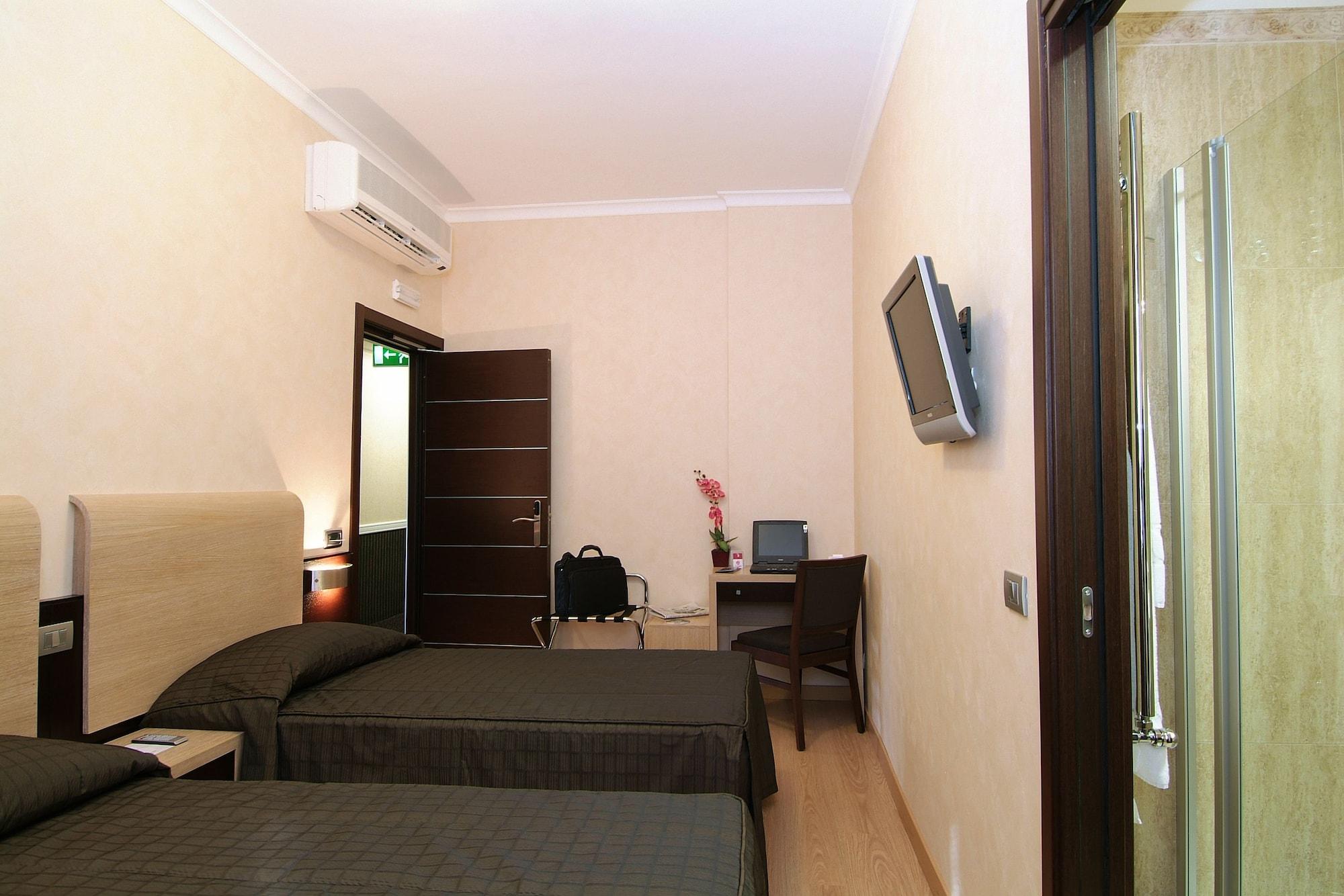 Eh Rome Airport Euro House Hotels Fiumicino Dış mekan fotoğraf