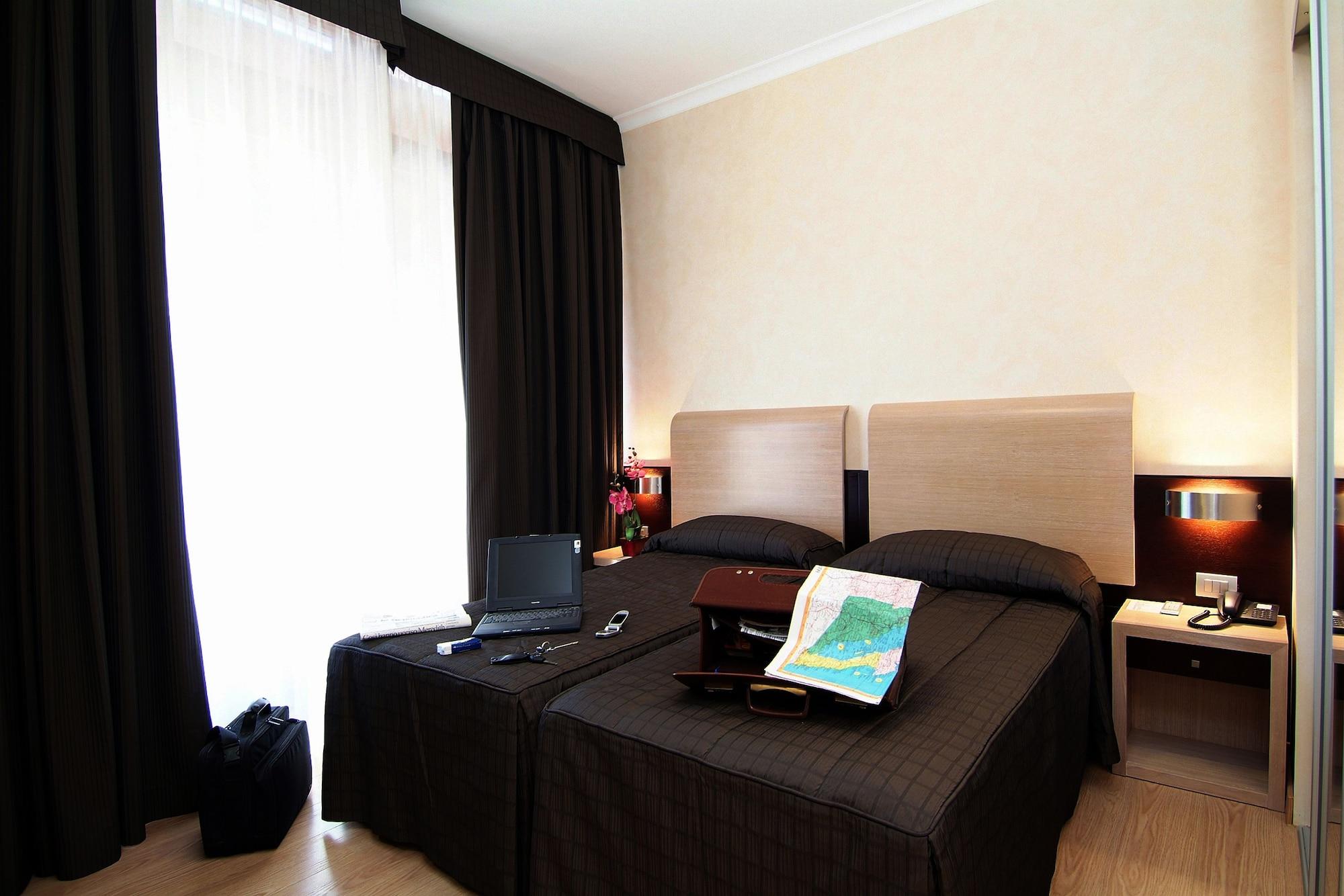 Eh Rome Airport Euro House Hotels Fiumicino Dış mekan fotoğraf