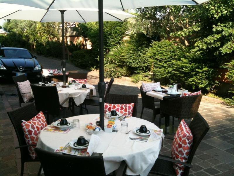 Eh Rome Airport Euro House Hotels Fiumicino Dış mekan fotoğraf