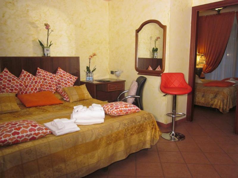 Eh Rome Airport Euro House Hotels Fiumicino Dış mekan fotoğraf